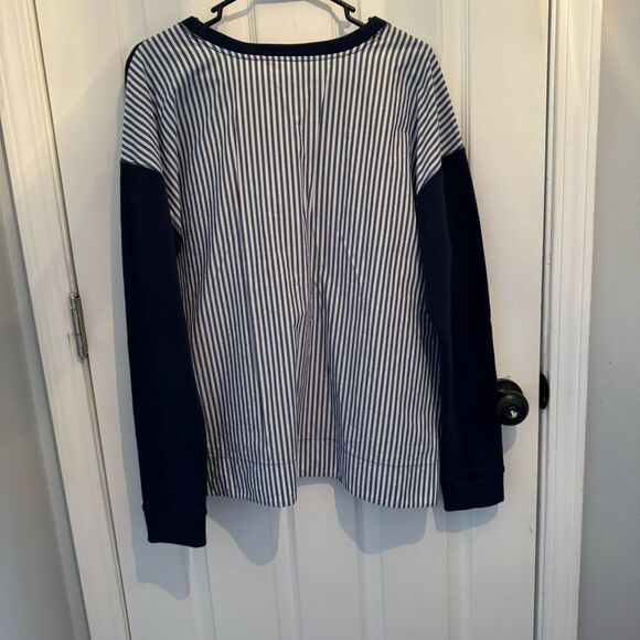 Banana Republic Women’s Large Navy Blue Stripe Sweatshirt - Picture 1 of 9